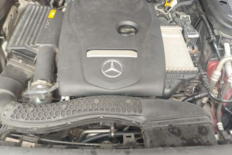 Used Mercedes-Benz GLC 2018 Refreshed GLC 300 4MATIC Dynamic Edition Engine Bay