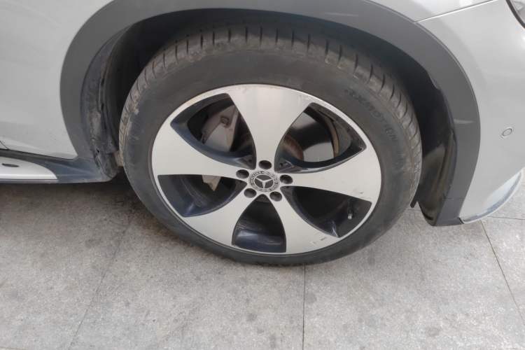 Used Mercedes-Benz GLC 2018 GLC 300 4MATIC Sport Edition Exterior 1