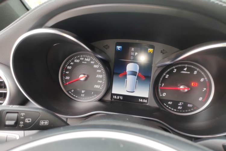 Used Mercedes-Benz GLC 2018 GLC 300 4MATIC Sport Edition Instrument Cluster