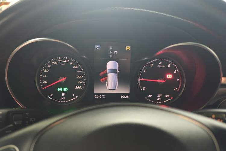 Used Mercedes-Benz GLC 2018 Refreshed GLC 300 4MATIC Dynamic Edition Instrument Cluster