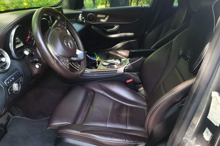 Used Mercedes-Benz GLC 2018 GLC 300 4MATIC Sport Edition Left Front Seat