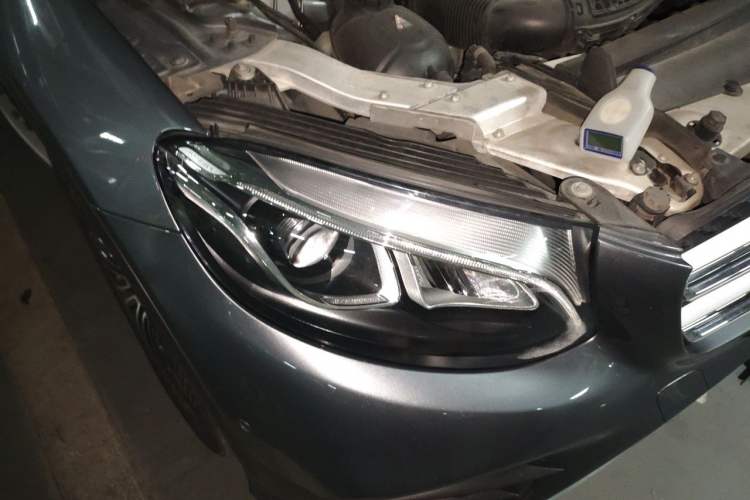 Used Mercedes-Benz GLC 2018 GLC 260 4MATIC Dynamic Edition Right Front Headlight