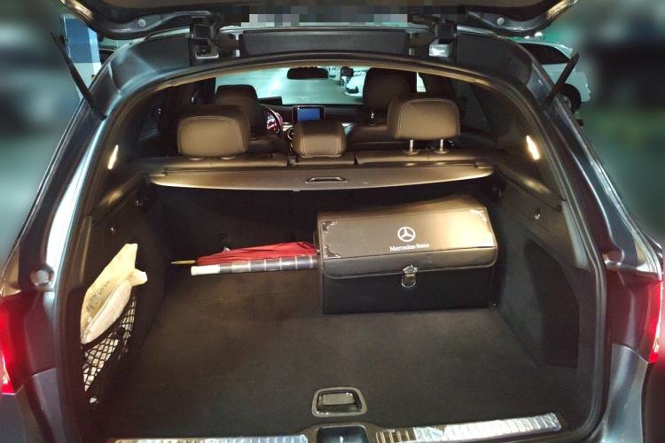 Used Mercedes-Benz GLC 2018 GLC 260 4MATIC Dynamic Edition Trunk