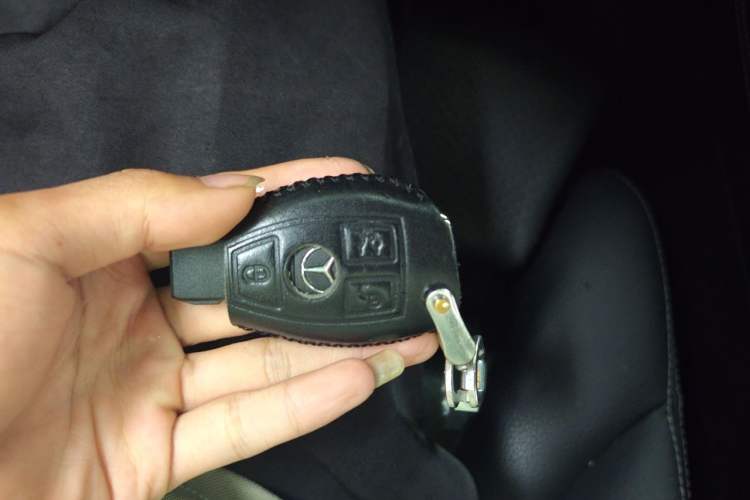 Used Mercedes-Benz GLC 2018 Refreshed GLC 300 4MATIC Dynamic Edition Vehicle Key