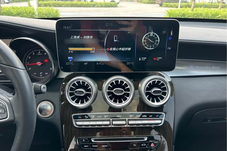Used Mercedes-Benz GLC 2018 GLC 260 4MATIC Dynamic Edition Audio And AC Panel