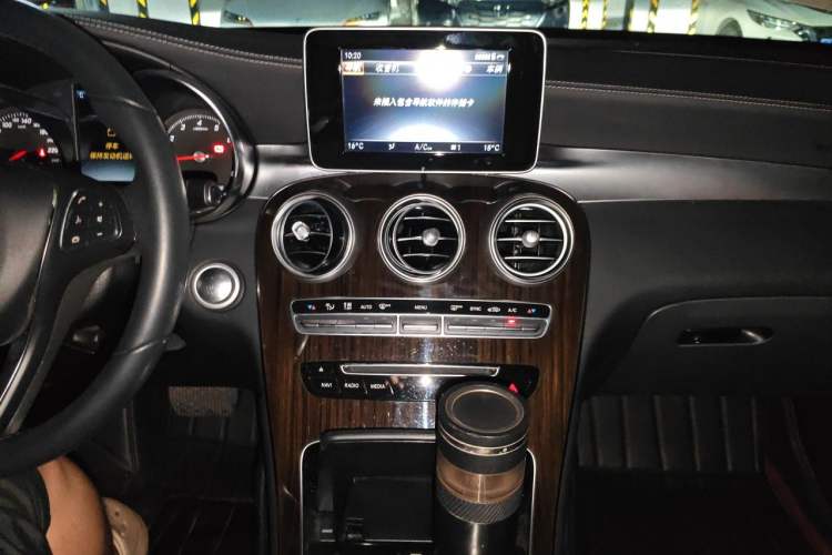 Used Mercedes-Benz GLC 2018 GLC 260 4MATIC Luxury Model Audio And AC Panel