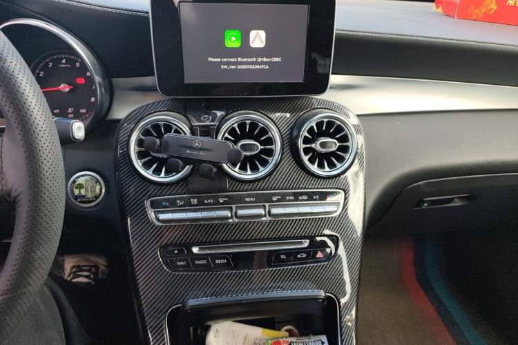 Used Mercedes-Benz GLC 2018 Facelift GLC 260 4MATIC Luxury Edition Audio And AC Panel