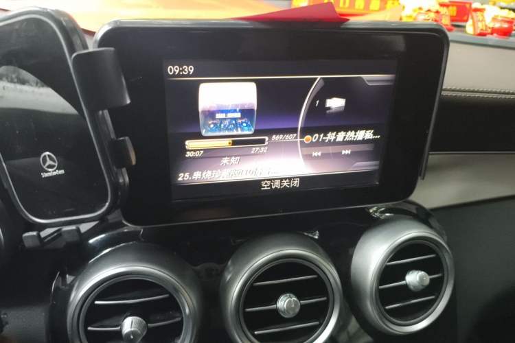 Used Mercedes-Benz GLC 2018 Facelift GLC 200 4MATIC Audio And AC Panel