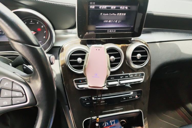 Used Mercedes-Benz GLC 2018 GLC 260 4MATIC Dynamic Edition Audio And AC Panel