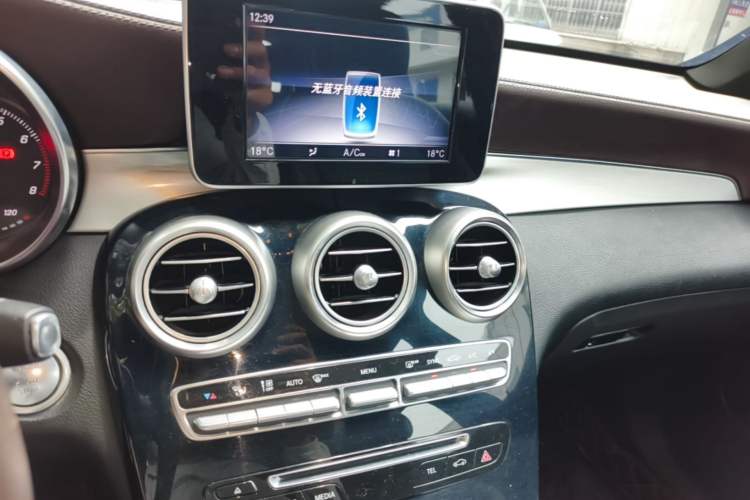 Used Mercedes-Benz GLC 2018 GLC 200 4MATIC Audio And AC Panel