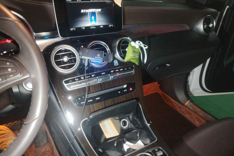 Used Mercedes-Benz GLC 2018 GLC 260 4MATIC Luxury Model Audio And AC Panel