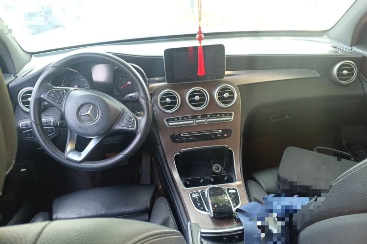 Used Mercedes-Benz GLC 2018 GLC 300 4MATIC Sport Edition Center Console
