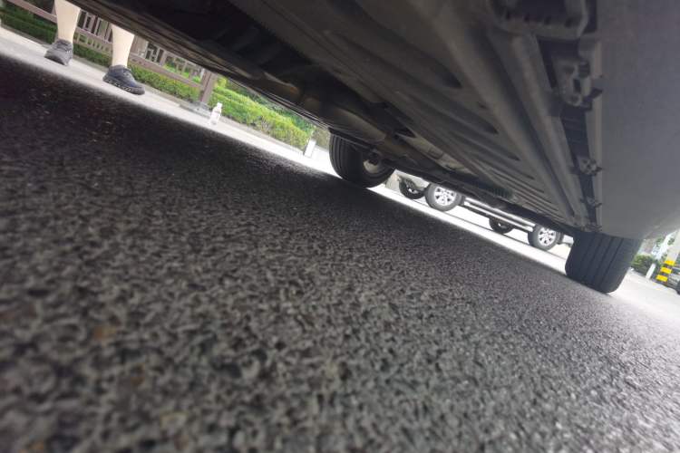 Used Mercedes-Benz GLC 2018 Facelift GLC 260 4MATIC Luxury Edition Chassis Front Left