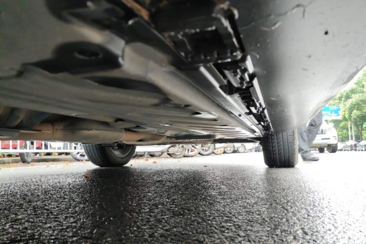 Used Mercedes-Benz GLC 2018 GLC 260 4MATIC Luxury Model Chassis Front Left