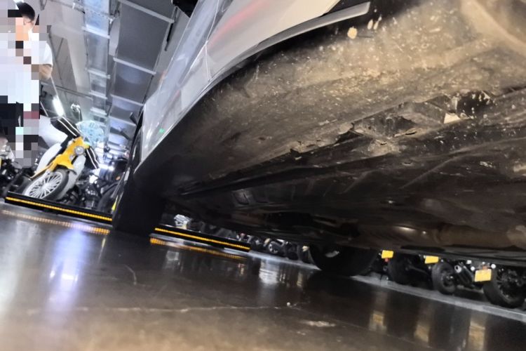 Used Mercedes-Benz GLC 2018 GLC 260 4MATIC Luxury Model Chassis Rear Left