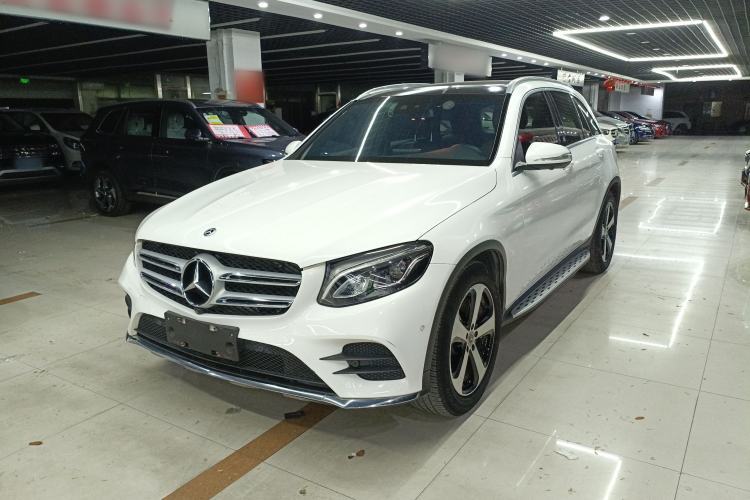 Used Mercedes-Benz GLC 2018 GLC 260 4MATIC Luxury Model Guazi used car, China used car export, Used car for sale, Used Mercedes-Benz cars, Cheapest cars for sale