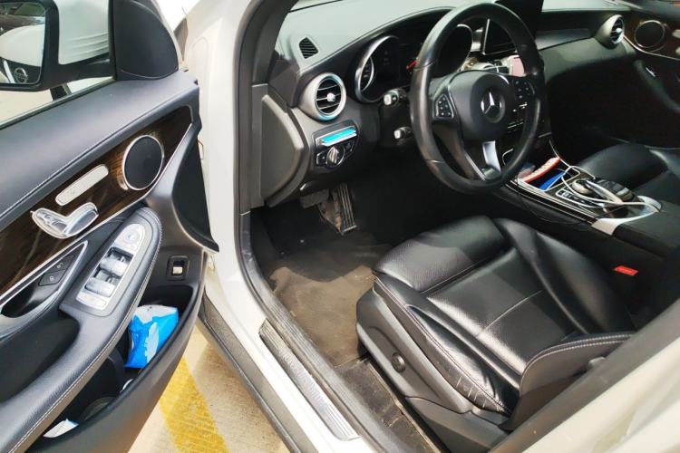 Used Mercedes-Benz GLC 2018 GLC 260 4MATIC Dynamic Edition Driver Seat