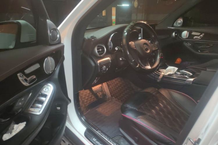 Used Mercedes-Benz GLC 2018 Facelifted GLC 260 4MATIC Dynamic Edition Driver Seat