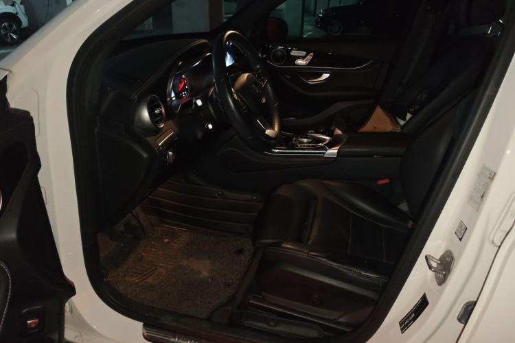 Used Mercedes-Benz GLC 2018 GLC 260 4MATIC Dynamic Edition Driver Seat