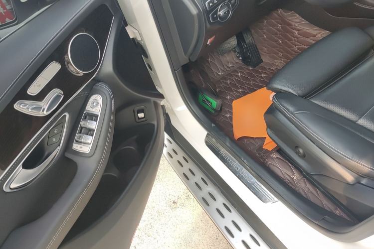 Used Mercedes-Benz GLC 2018 GLC 260 4MATIC Luxury Model Driver Seat