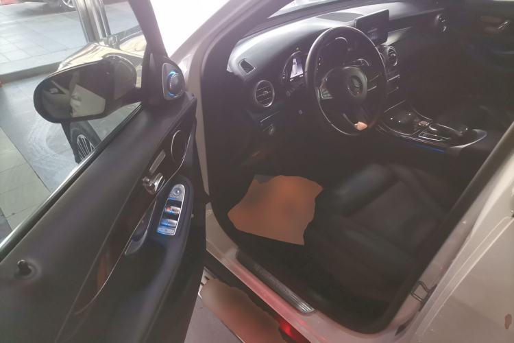 Used Mercedes-Benz GLC 2018 Facelifted GLC 260 4MATIC Dynamic Edition Driver Seat