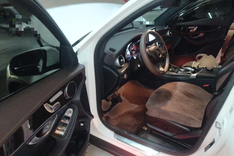 Used Mercedes-Benz GLC 2018 GLC 260 4MATIC Luxury Model Driver Seat