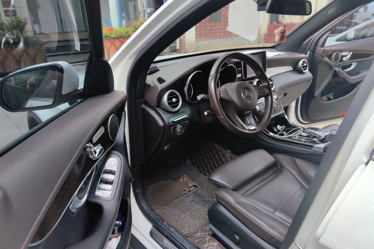 Used Mercedes-Benz GLC 2018 GLC 260 4MATIC Dynamic Edition Driver Seat