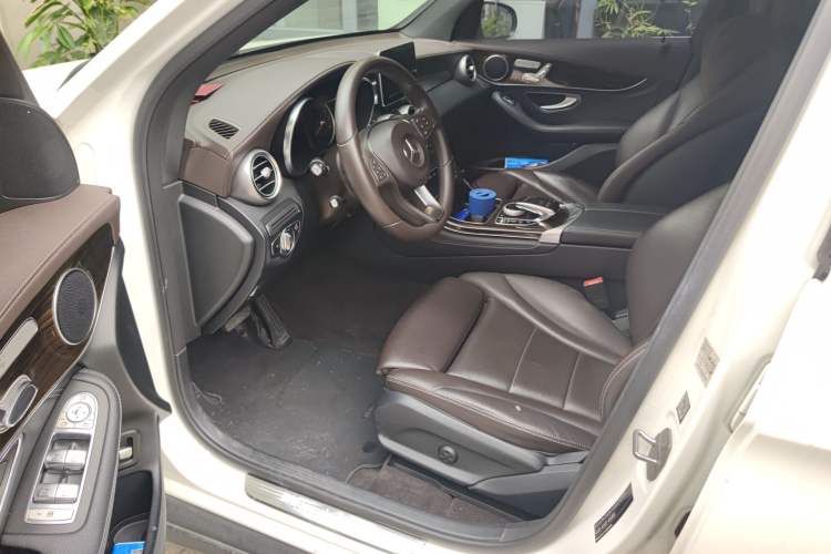 Used Mercedes-Benz GLC 2018 Facelifted GLC 260 4MATIC Dynamic Edition Driver Seat