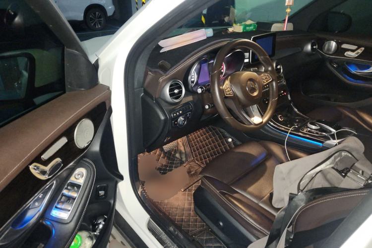 Used Mercedes-Benz GLC 2018 GLC 260 4MATIC Luxury Model Driver Seat