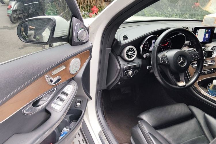 Used Mercedes-Benz GLC 2018 GLC 260 4MATIC Dynamic Edition Driver Seat