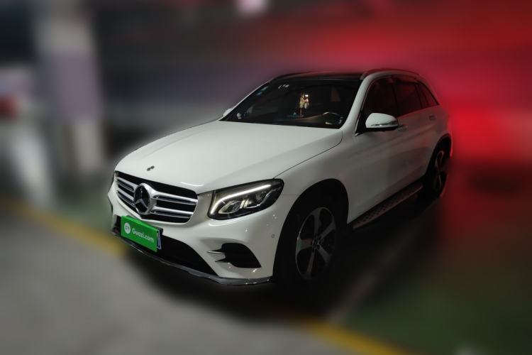 Used Mercedes-Benz GLC 2018 GLC 260 4MATIC Luxury Model Guazi used car, China used car export, Used car for sale, Used Mercedes-Benz cars, Cheapest cars for sale