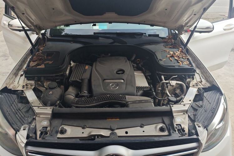 Used Mercedes-Benz GLC 2018 Facelift GLC 260 4MATIC Luxury Edition Engine Bay
