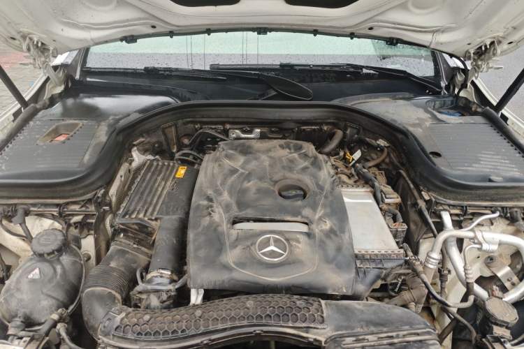 Used Mercedes-Benz GLC 2018 Facelift GLC 200 4MATIC Engine Bay