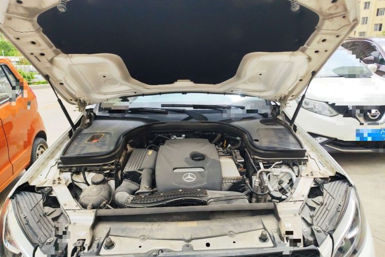 Used Mercedes-Benz GLC 2018 GLC 260 4MATIC Dynamic Edition Engine Bay