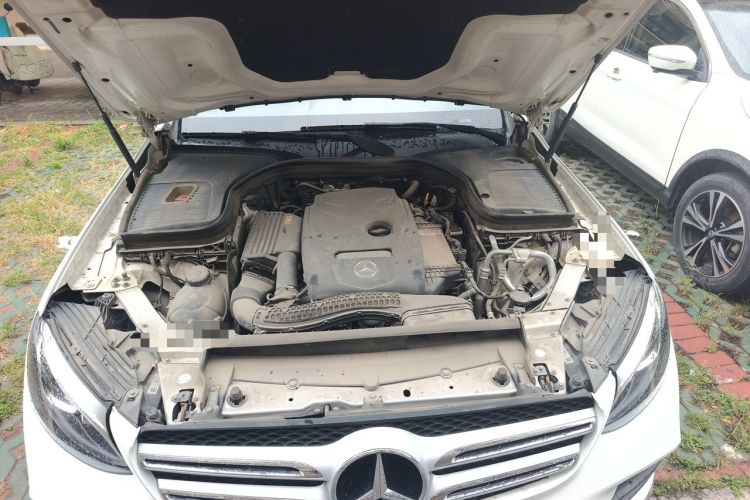 Used Mercedes-Benz GLC 2018 Facelift GLC 260 4MATIC Luxury Edition Engine Bay