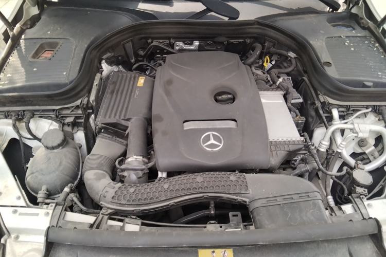 Used Mercedes-Benz GLC 2018 GLC 260 4MATIC Luxury Model Engine Bay