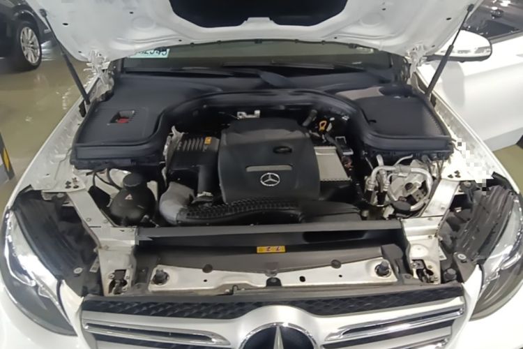 Used Mercedes-Benz GLC 2018 Facelift GLC 260 4MATIC Luxury Edition Engine Bay