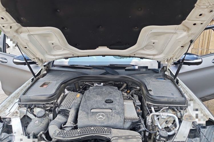 Used Mercedes-Benz GLC 2018 Facelift GLC 260 4MATIC Luxury Edition Engine Bay