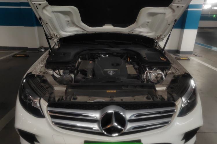 Used Mercedes-Benz GLC 2018 GLC 260 4MATIC Dynamic Edition Engine Bay