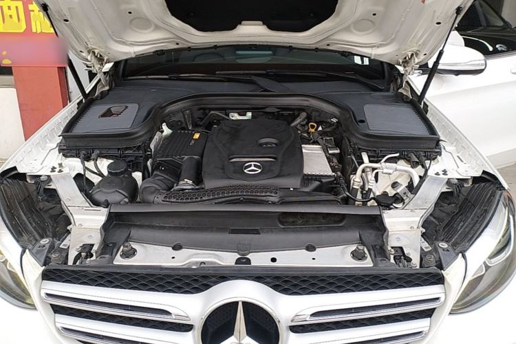 Used Mercedes-Benz GLC 2018 Facelift GLC 260 4MATIC Luxury Edition Engine Bay