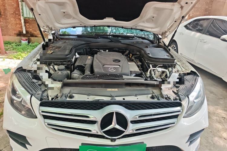 Used Mercedes-Benz GLC 2018 GLC 260 4MATIC Luxury Model Engine Bay