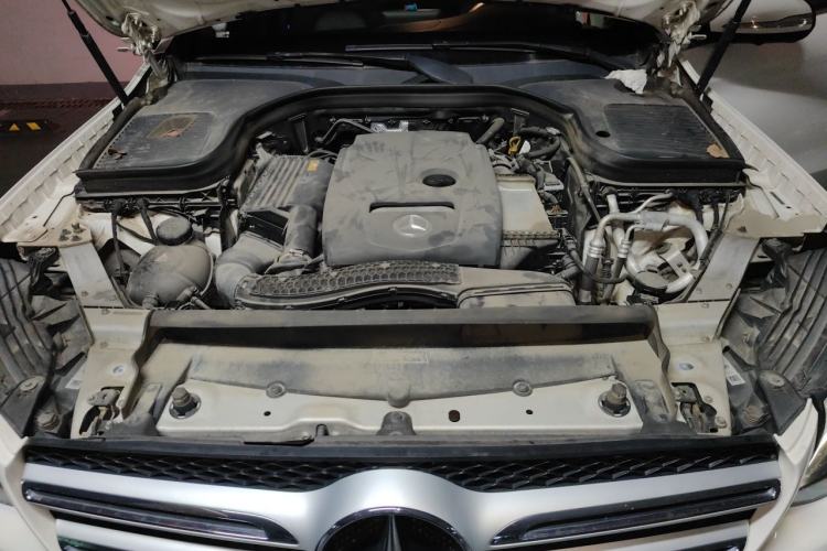 Used Mercedes-Benz GLC 2018 GLC 260 4MATIC Luxury Model Engine Bay