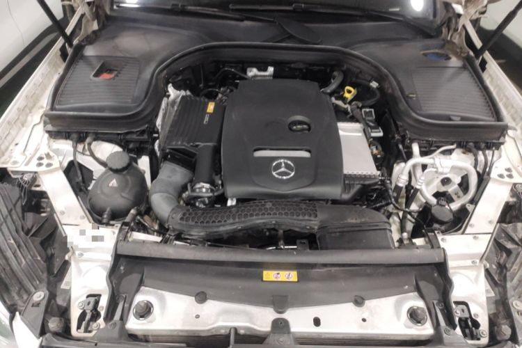Used Mercedes-Benz GLC 2018 Facelift GLC 260 4MATIC Luxury Edition Engine Bay