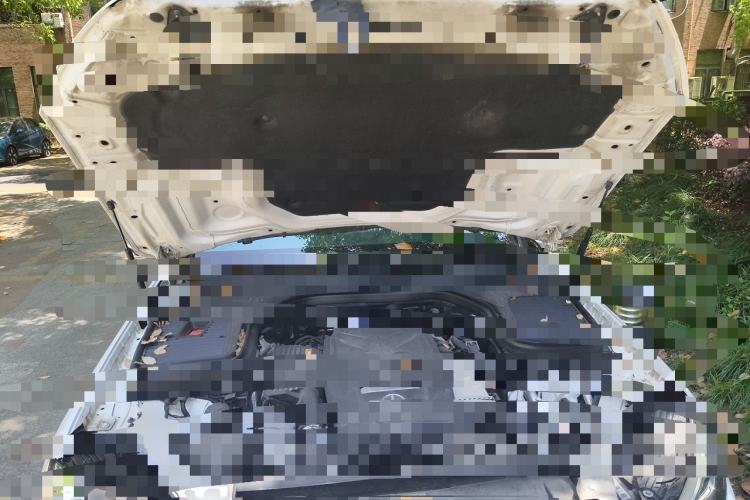 Used Mercedes-Benz GLC 2018 GLC 260 4MATIC Luxury Model Engine Bay
