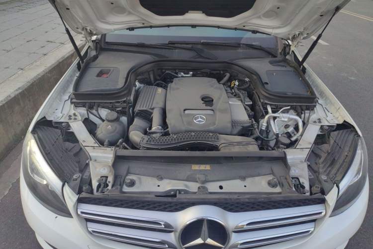 Used Mercedes-Benz GLC 2018 Facelift GLC 200 4MATIC Engine Bay