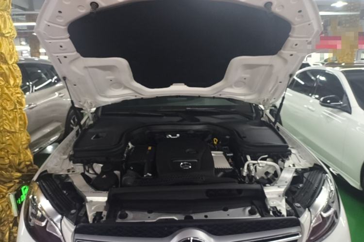 Used Mercedes-Benz GLC 2018 Facelifted GLC 260 4MATIC Dynamic Edition Engine Bay