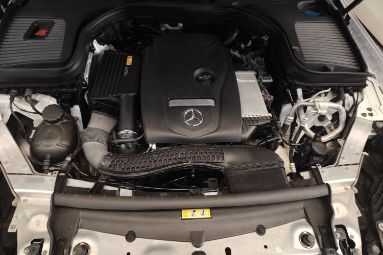 Used Mercedes-Benz GLC 2018 GLC 260 4MATIC Luxury Model Engine Bay