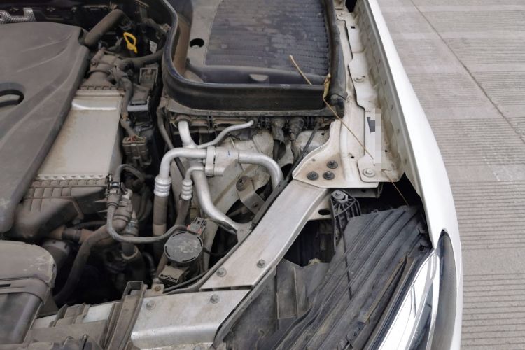Used Mercedes-Benz GLC 2018 Facelifted GLC 260 4MATIC Dynamic Edition Engine Bay Left