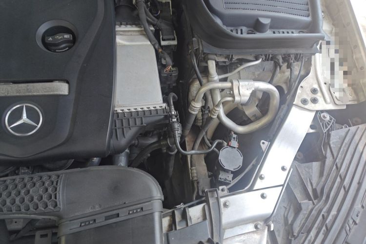 Used Mercedes-Benz GLC 2018 Facelift GLC 260 4MATIC Luxury Edition Engine Bay Left