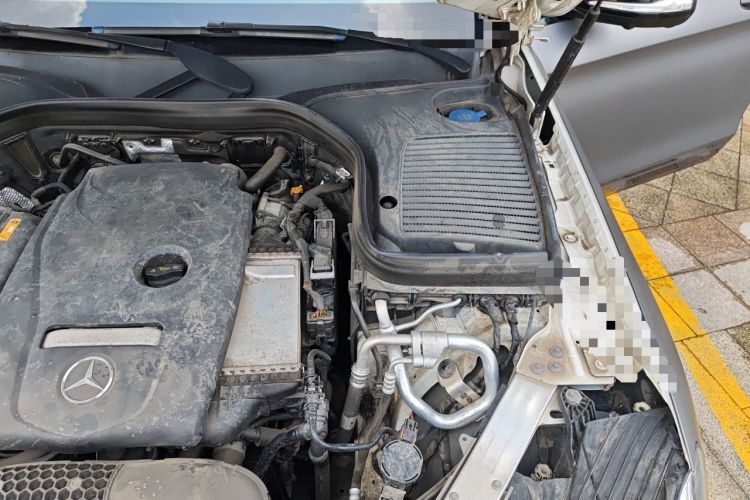 Used Mercedes-Benz GLC 2018 Facelift GLC 260 4MATIC Luxury Edition Engine Bay Left
